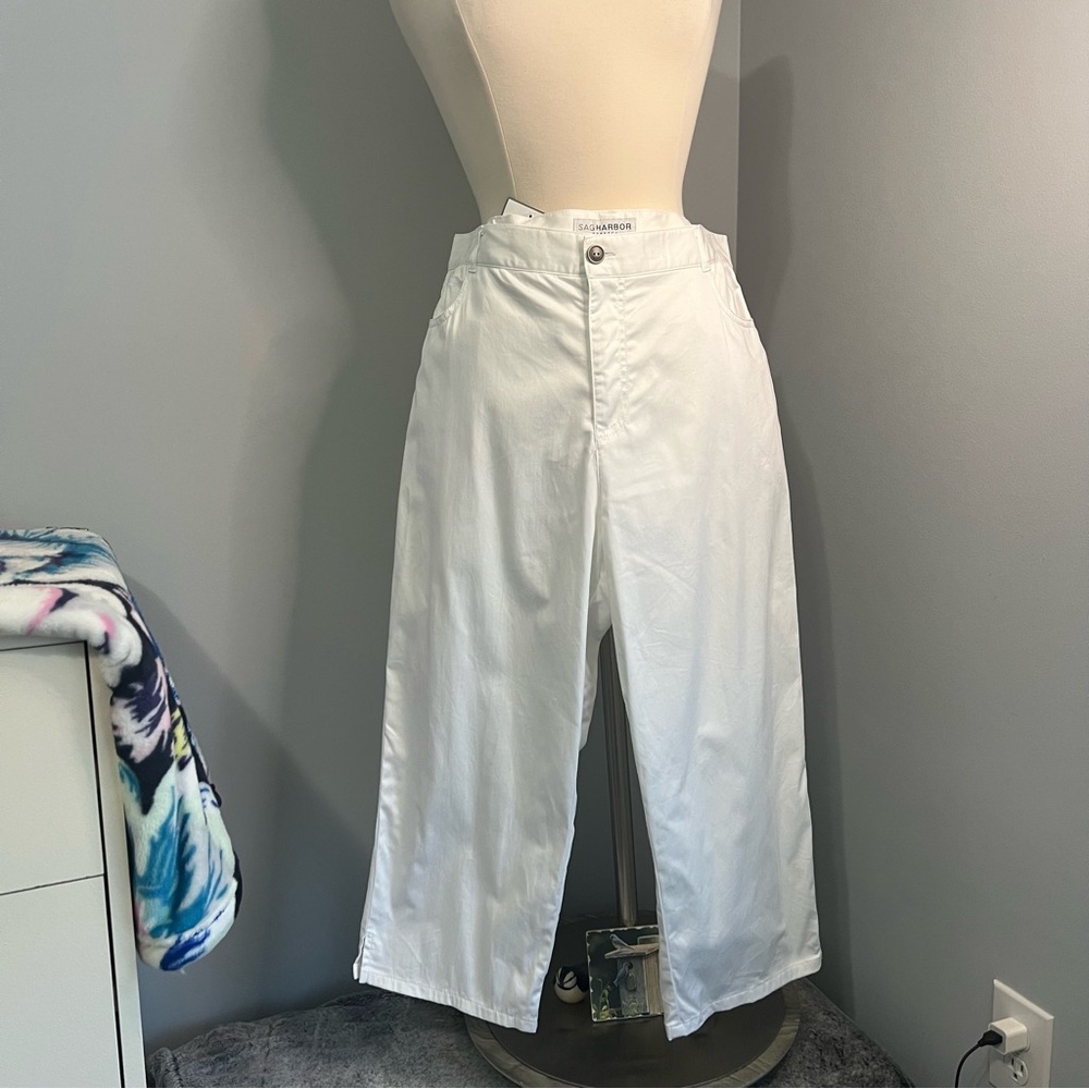 Sag Harbor 14 White Stretch Capri Pants with Pockets